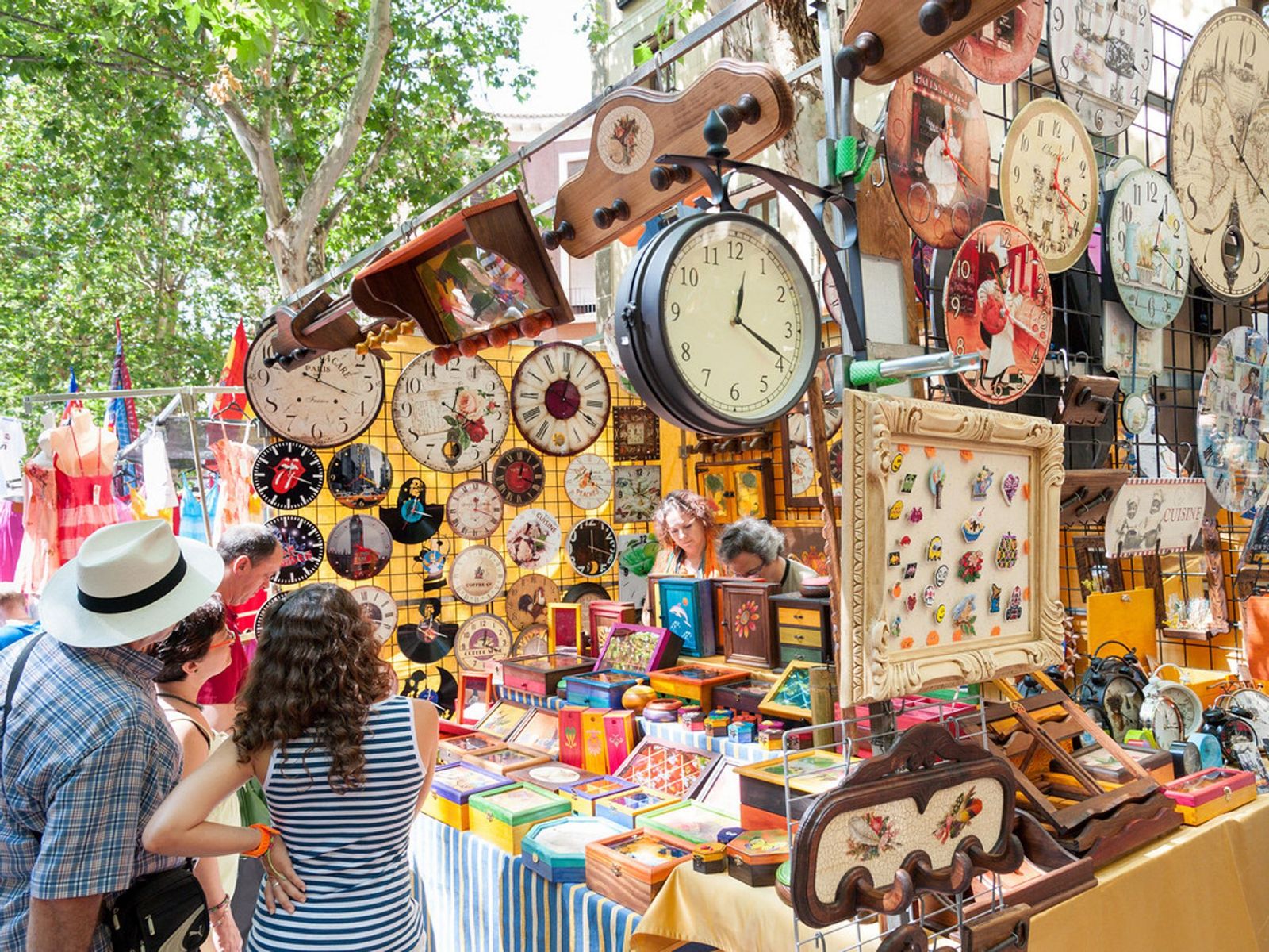 El Rastro Market & Churros Experience