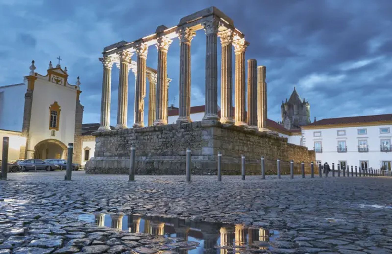 Évora