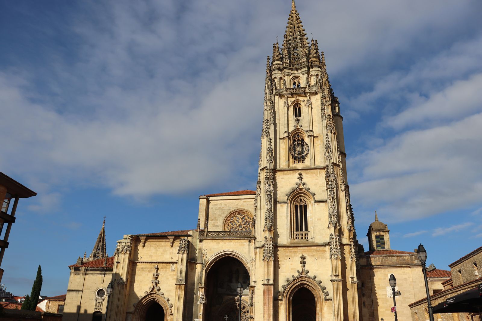 Oviedo Highlights walking tour